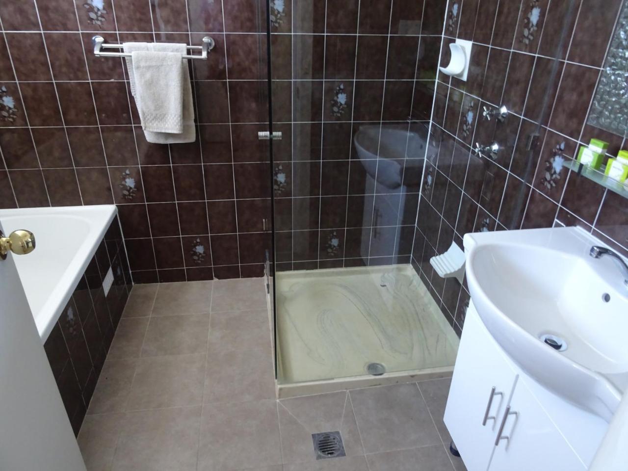 دوبو Centrepoint Motel المظهر الخارجي الصورة